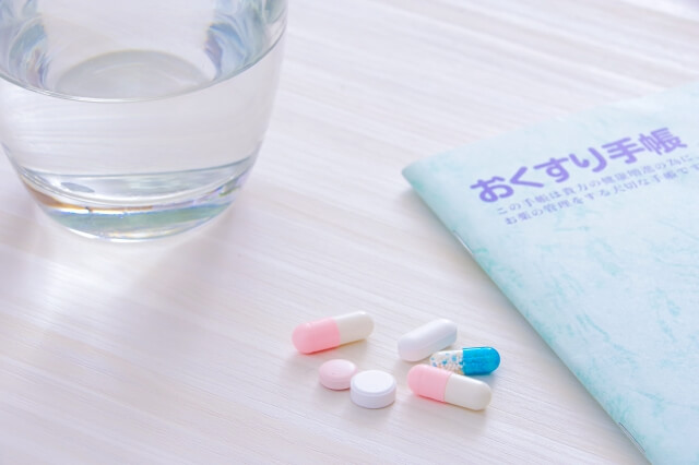 お薬手帳を持っていないとどうなる？薬代が高くなるって本当？｜デメリットや注意点も【薬剤師解説】