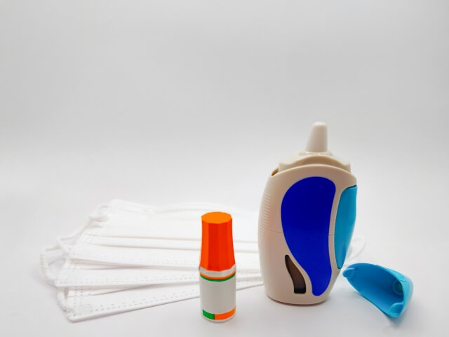 アラミスト点鼻薬は市販されている？代用品と違いを解説【薬剤師解説】