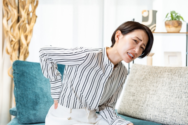 オピオイド鎮痛薬は市販で買える？強い痛みの対処におすすめ12選を紹介！｜強い痛みに使える成分と選び方【薬剤師解説】