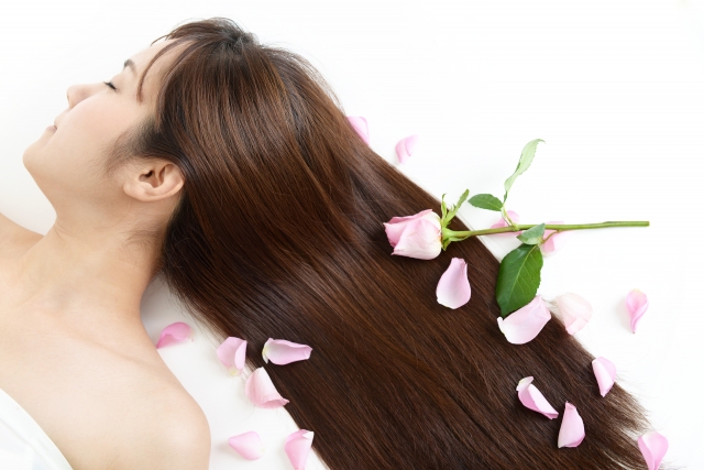 ドラッグストアで買えるおすすめヘアマスク9選を紹介！｜乾燥やヘアカラーなどのダメージで傷んだ髪の補修に