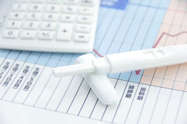 ドラッグストアで買える早期妊娠検査薬の値段は？｜買い方についても紹介【薬剤師解説】