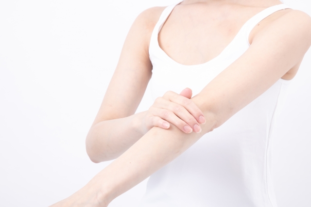 皮むけを早く治すには？日焼け後の肌再生とおすすめ市販薬【薬剤師執筆】