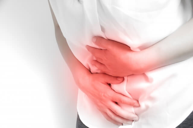 薬の副作用で胃が痛い…市販で買える胃粘膜保護薬おすすめ12選を紹介！｜市販でできるケアとおすすめ胃薬【薬剤師解説】