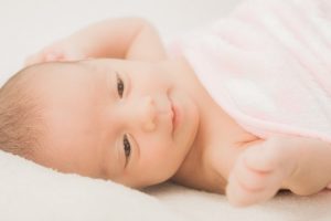 赤ちゃんの便秘にマルツエキス。はじめて使う人向けに飲ませ方や副作用を解説