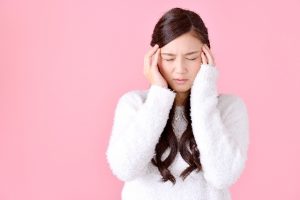 季節の変わり目は頭痛にご用心！3分で分かる頭痛の種類別改善法