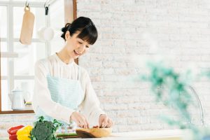 貧血は食生活で改善できる？食事のポイントとおすすめのメニューを紹介
