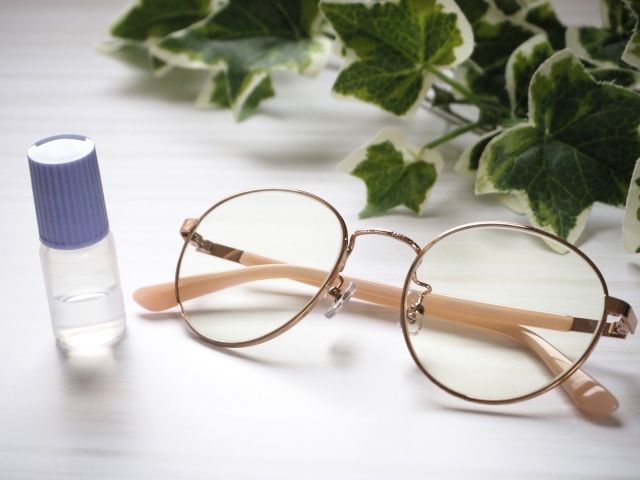 サンテゾーン点眼液との違い