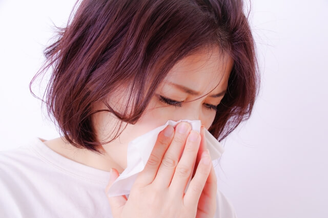 黄色い鼻水を緩和できる市販薬の選び方・ポイント