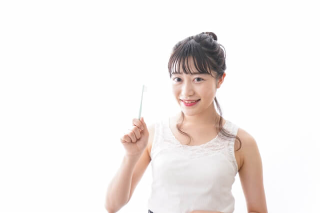 歯茎が下がってしまう原因は?