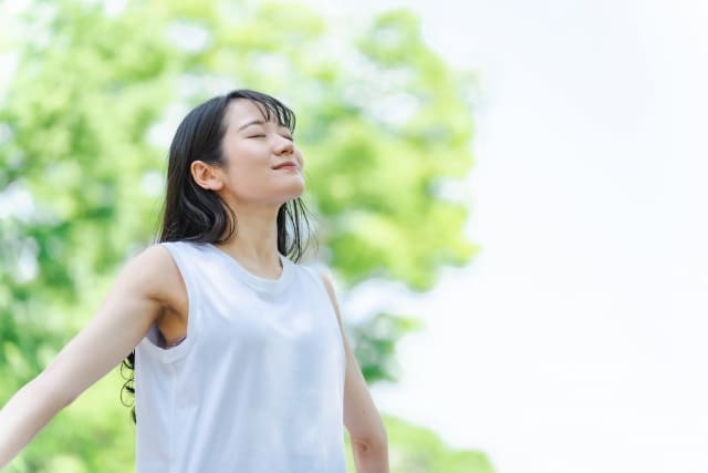 はちみつの栄養価は?選び方、食べ方を解説 – EPARKくすりの窓口コラム ...