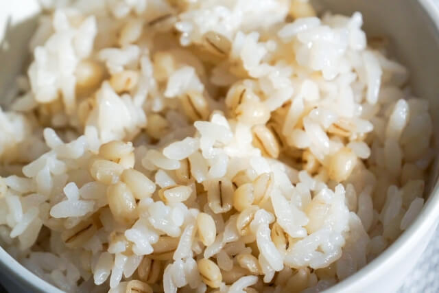クセがなくもちもち食感には皮なしのものを