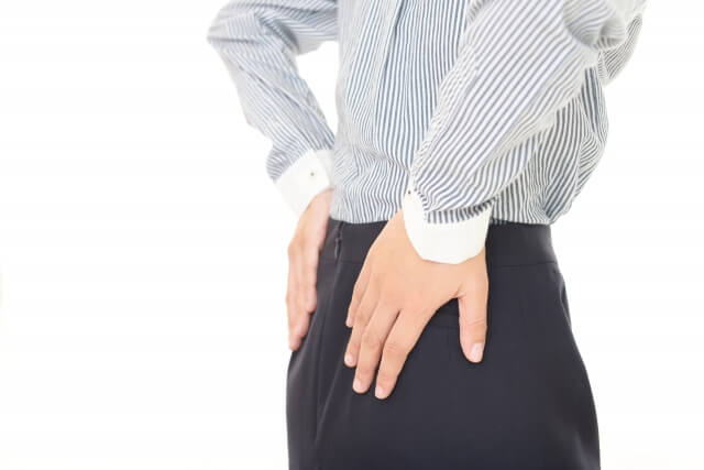 立ちっぱなしからくる腰痛に使える市販薬の選び方・ポイント