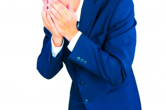 歯石は口臭の原因になる?考えられる口臭の原因3つ