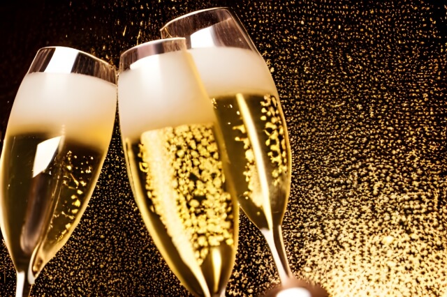 ダイエット中でも飲めるお酒ってどんなもの？ ダイエット中のお酒の飲み方やおつまみを解説