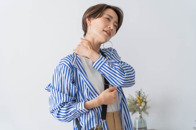 つらい肩こりに効く薬おすすめは？タイプ別の選び方と注意点を徹底解説｜筋肉疲労・眼精疲労・血行不良に【薬剤師執筆】