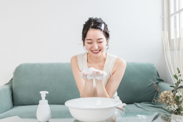 ドラッグストアで買える泡洗顔料おすすめ20選！｜選び方や注意点も【薬剤師解説】