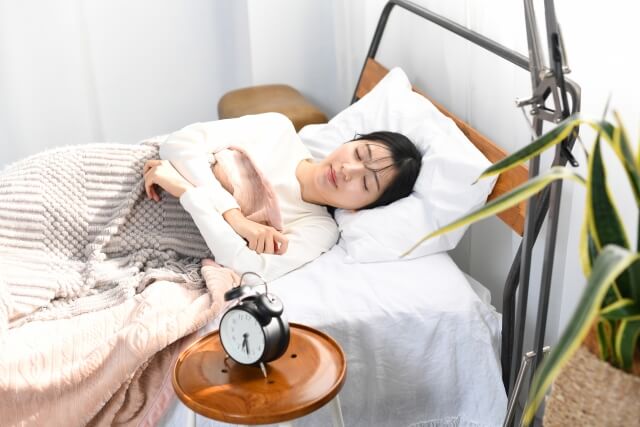 【症状別】朝までぐっすり眠れる市販薬の選び方