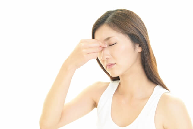 【医師が解説】副鼻腔炎で熱は出る？症状の解説とおすすめの市販薬を紹介
