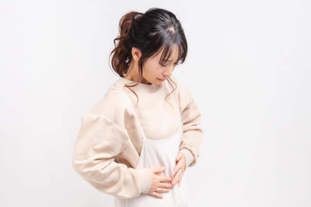食べ過ぎた次の日の不調を緩和できる市販薬の選び方・ポイント