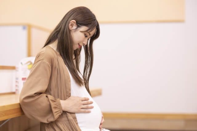 【2022年】妊娠中のメディキュットはなぜダメ？看護師がその理由と妊娠中でも使用できる着圧ソックスを紹介
