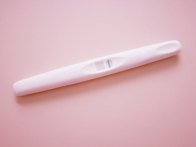 ドラッグストアで買える妊娠検査薬おすすめ8選紹介！｜使用時期や使い方などについても【薬剤師解説】